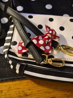 Disney Parks Minnie Mouse Purse Bows Crossbody Handbag Black White Red Polkadots